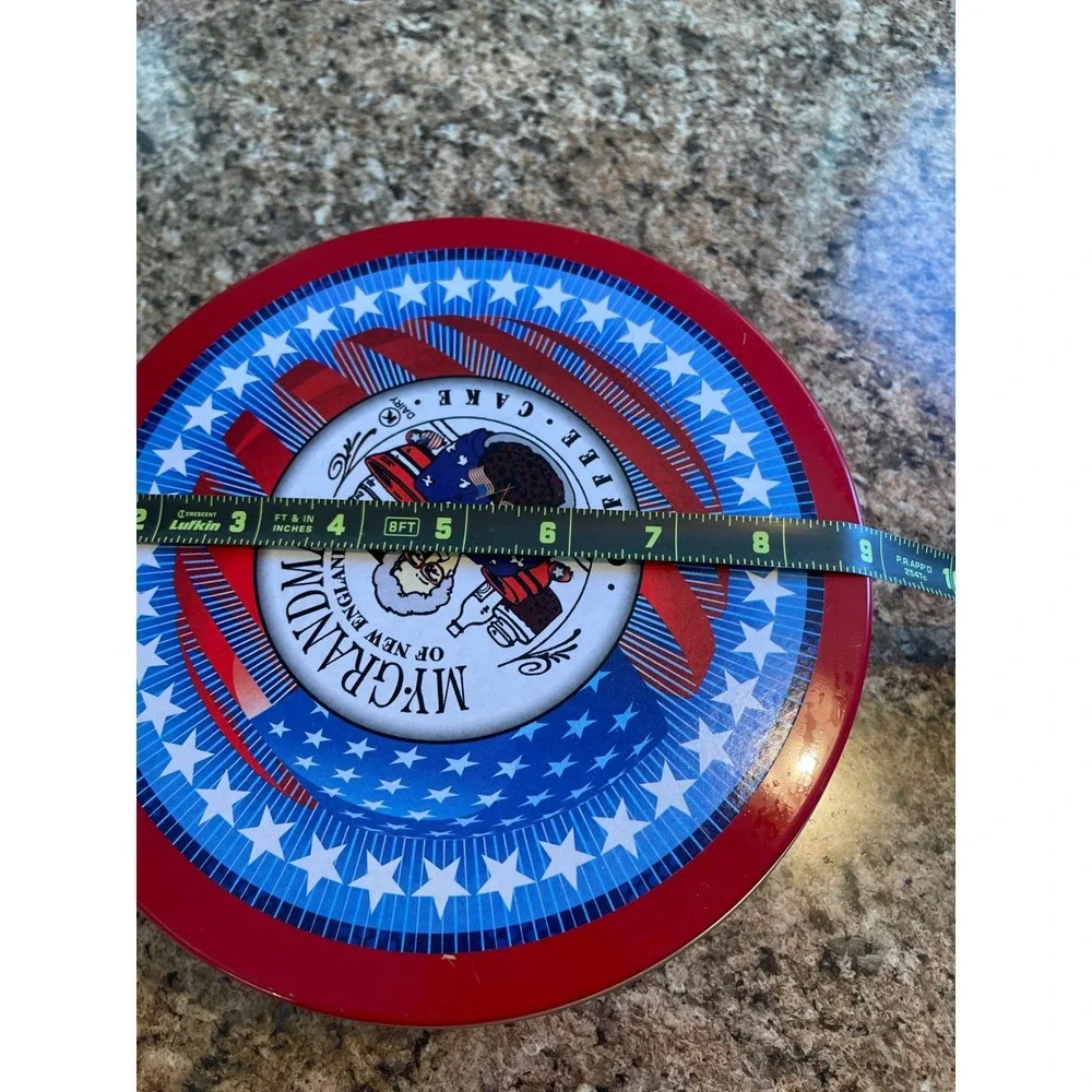 My Grandmas Of New‎ England Coffee Cake Tin Red Blue Stars Patriotic Collectible